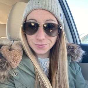 Meet your Posher, Nicole